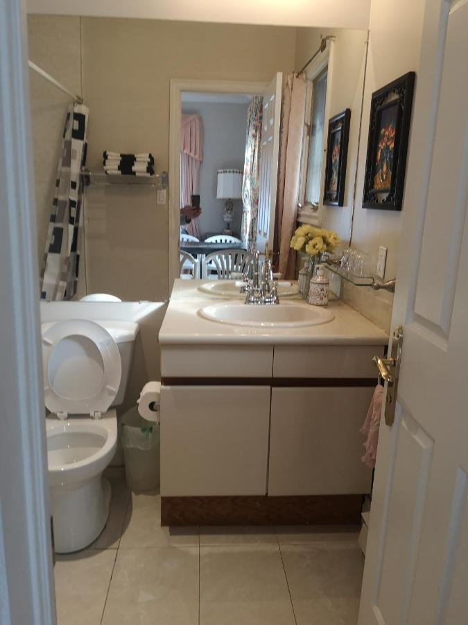 Lakeview Private Suite-Twin Or King Tottenham ภายนอก รูปภาพ